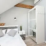 Living Apartment *