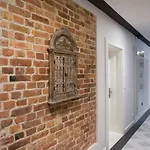 Living Apartment *