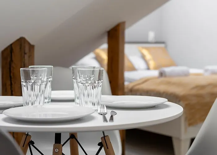 アパート Living ポズナン